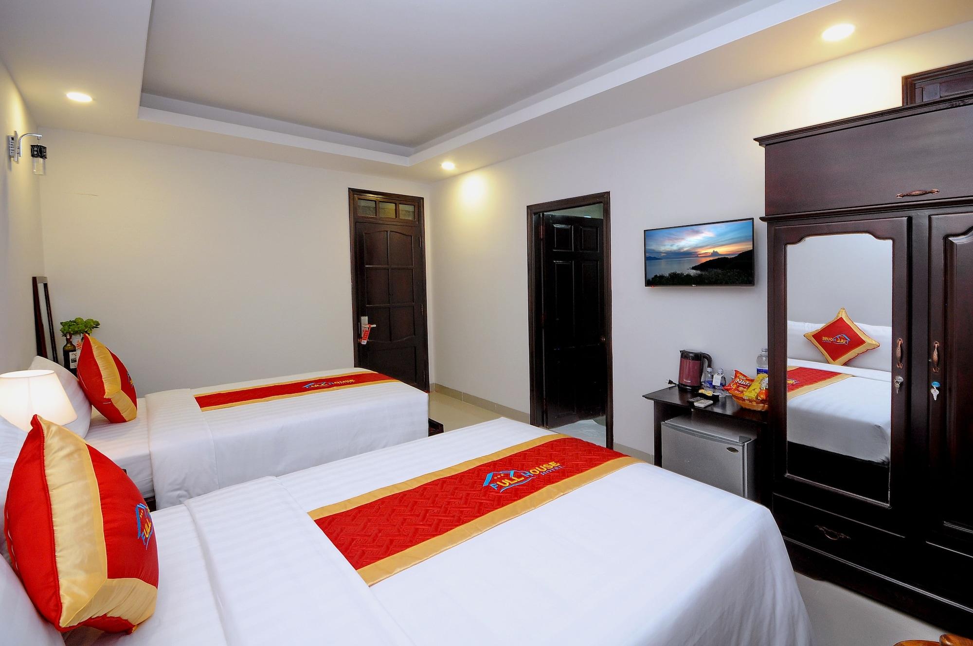 Full House Hotel Нячанг Екстер'єр фото