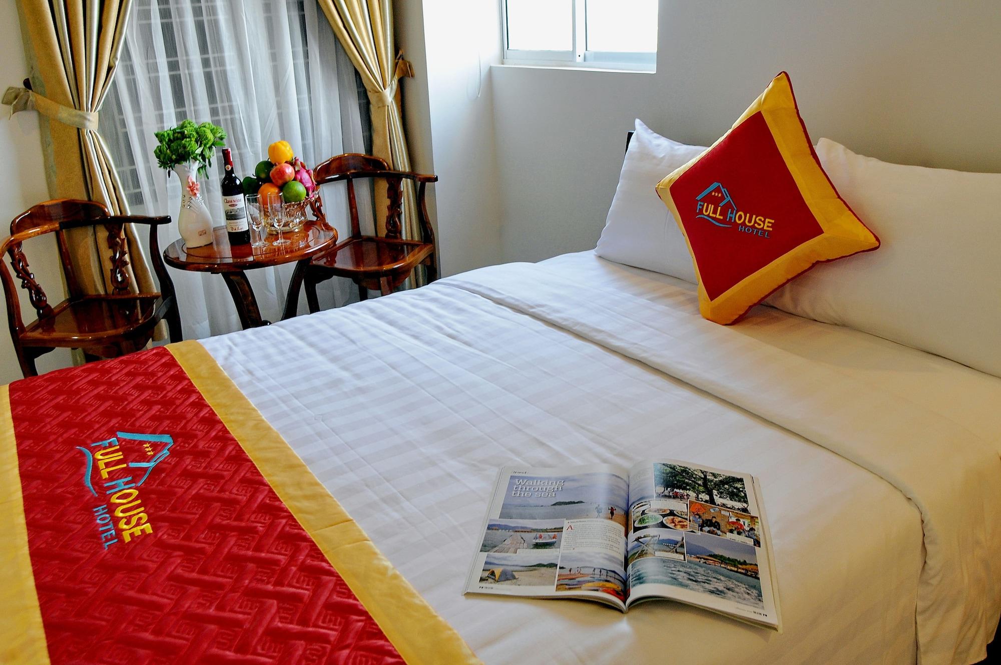 Full House Hotel Нячанг Екстер'єр фото