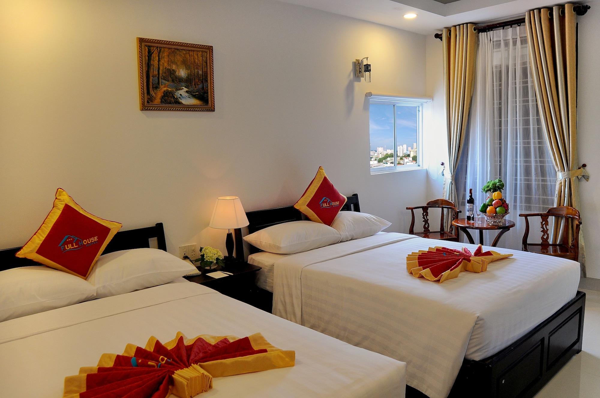 Full House Hotel Нячанг Екстер'єр фото