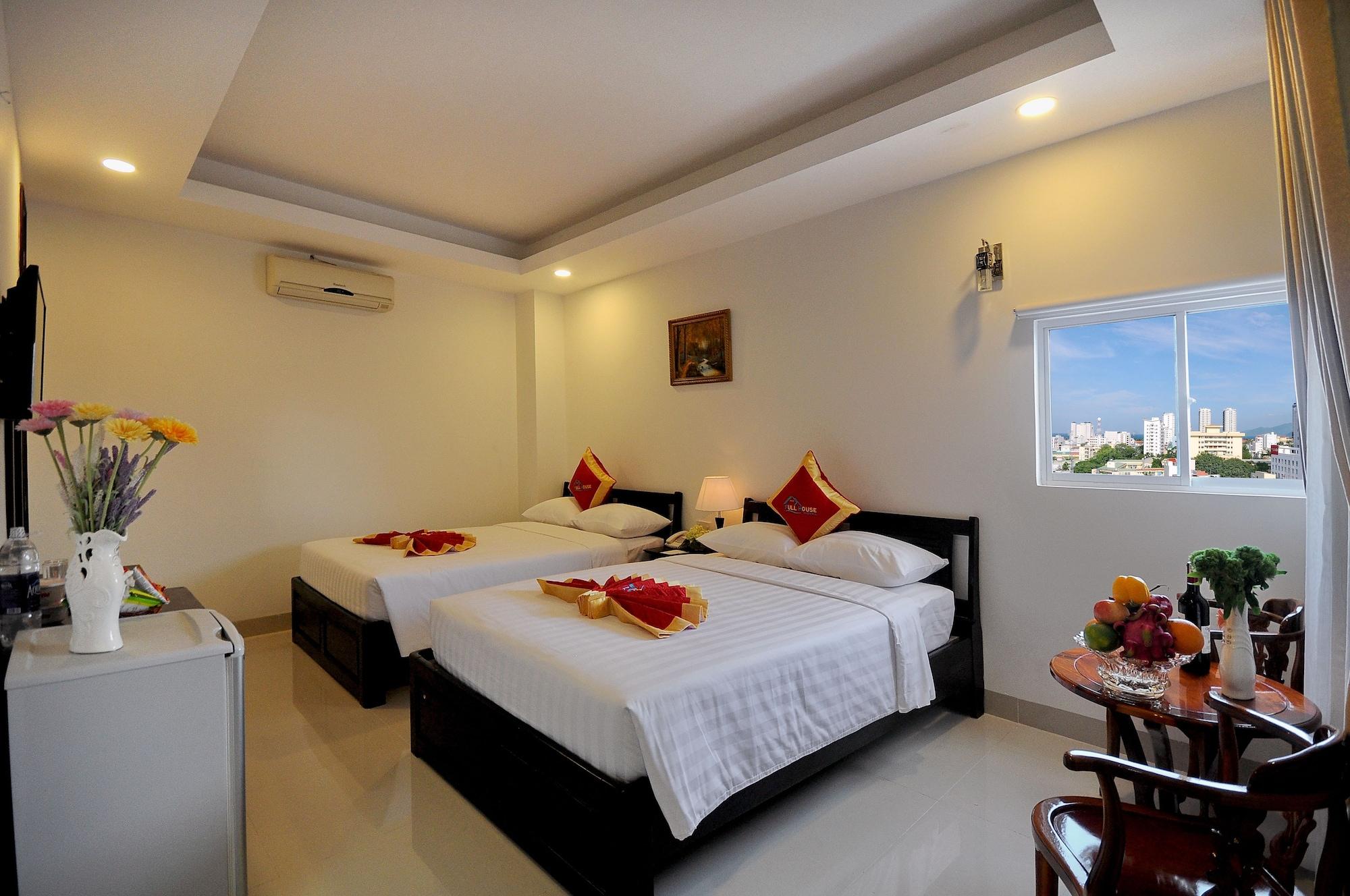 Full House Hotel Нячанг Екстер'єр фото