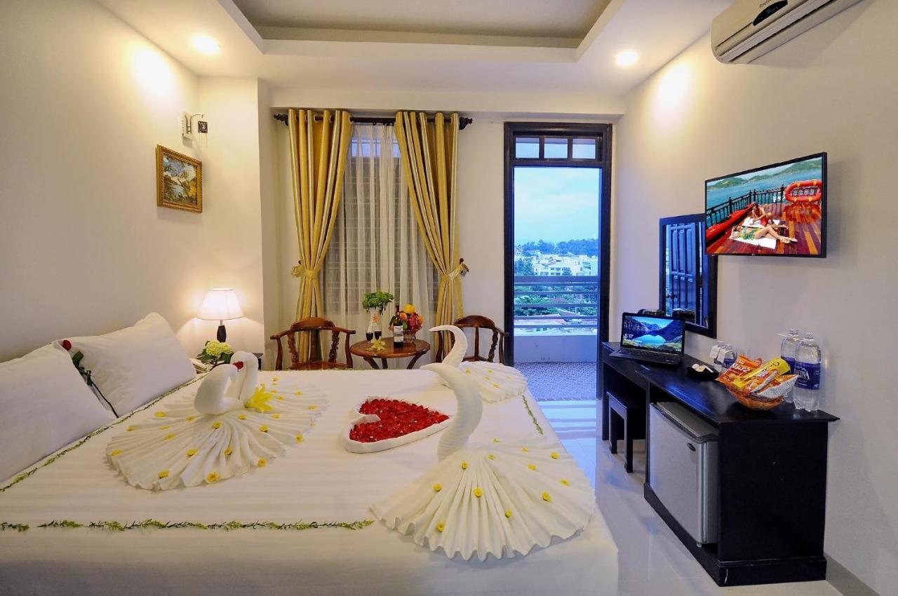 Full House Hotel Нячанг Екстер'єр фото